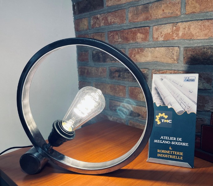 Lampes sur mesure style industriel